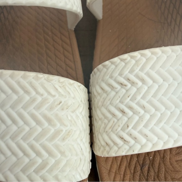 REEF Water Vista Beach Sandals - Picture 2 of 9